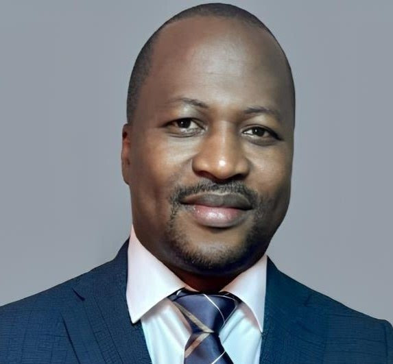 Oumar Sylla as Directeur Général of Société des Mines de Fer de Guinée (SMFG)