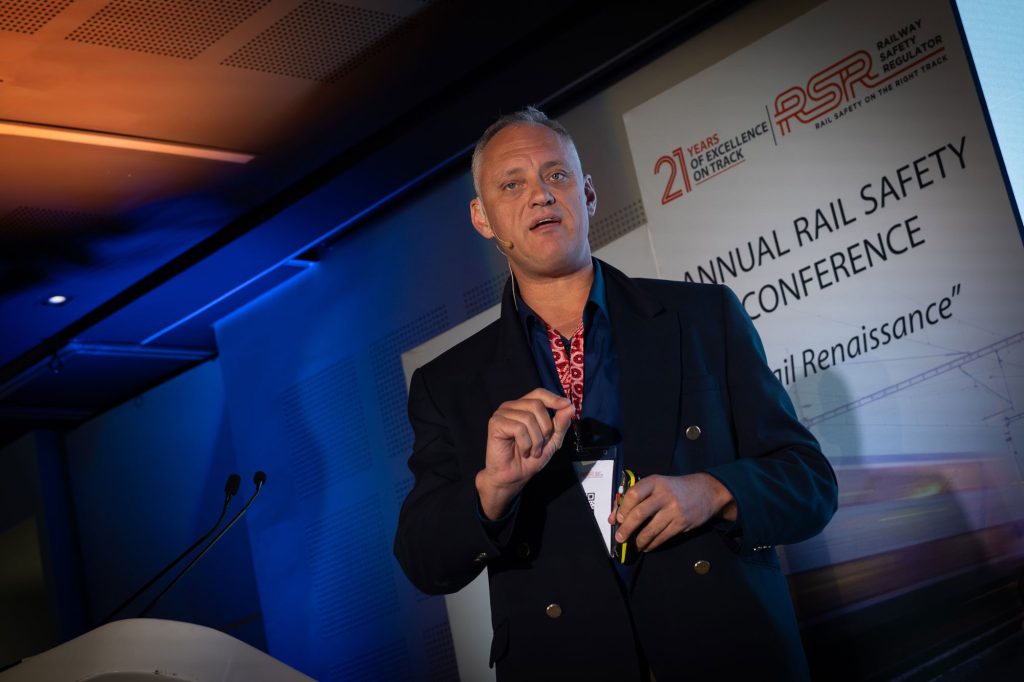 At the recent Railway Safety Regulator’s Annual Conference held in Cape Town, Dr Willem Sprong, the University of Pretoria’s Chair in Railway Safety, presented a highly innovative approach to safeguarding South Africa’s railway infrastructure.