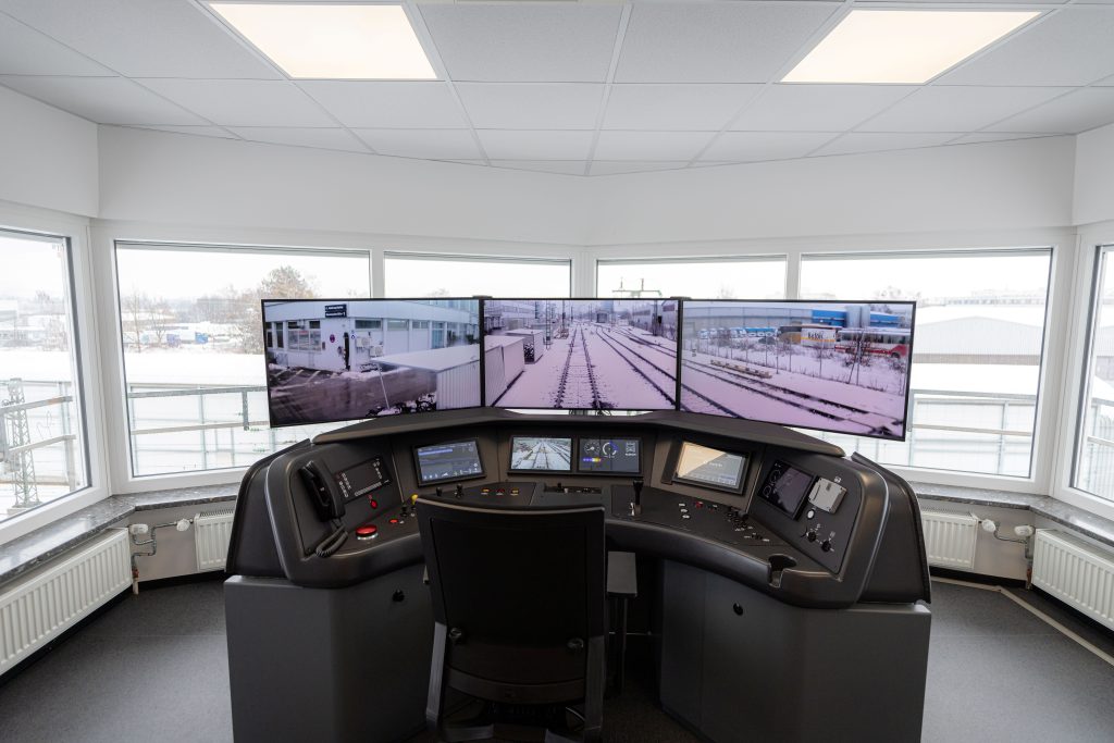 Alstom: The driver’s desk in the Remote Operation Centre