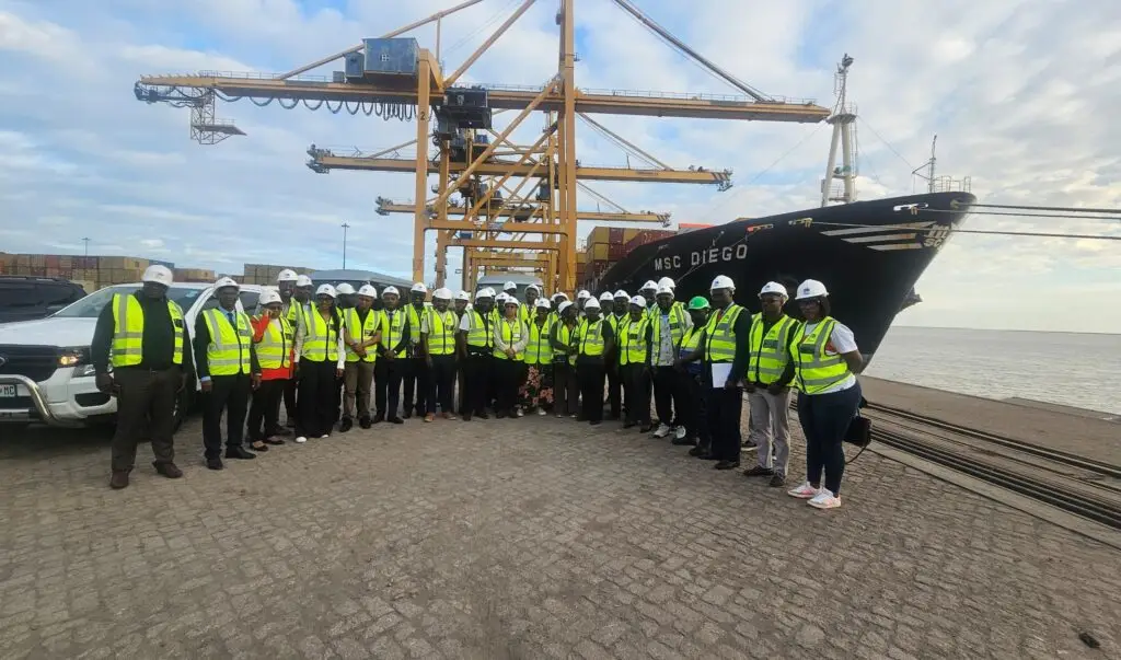 Beira Port Officials taking delegates through container cargo processes for at the Port. Zimbabwe alone accounts for about 55% of inward and outward cargo handled at the Port, with the Forbes-Machipanda border post serving as the major gateway linking the two countries.